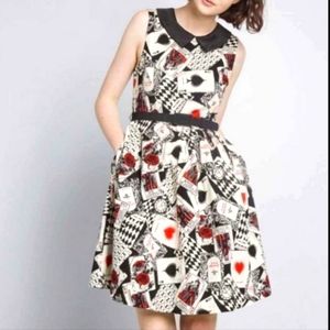 ModCloth queen of hearts Alice in Wonderland dress size S